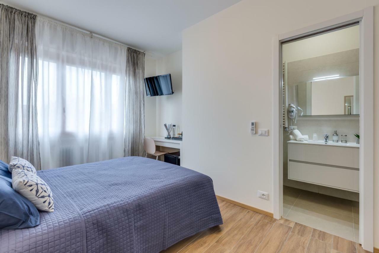 Rooms Vidar Train Station Marghera Buitenkant foto