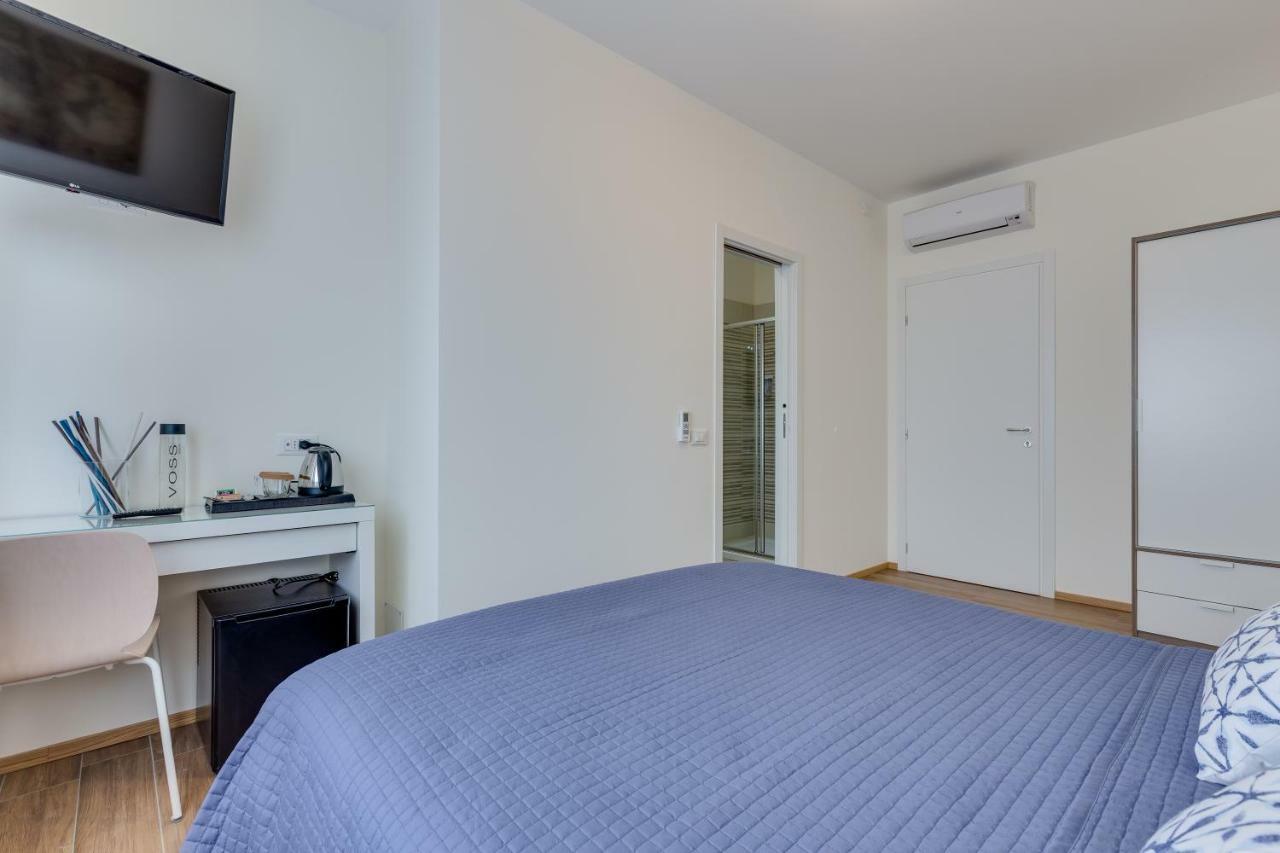 Rooms Vidar Train Station Marghera Buitenkant foto