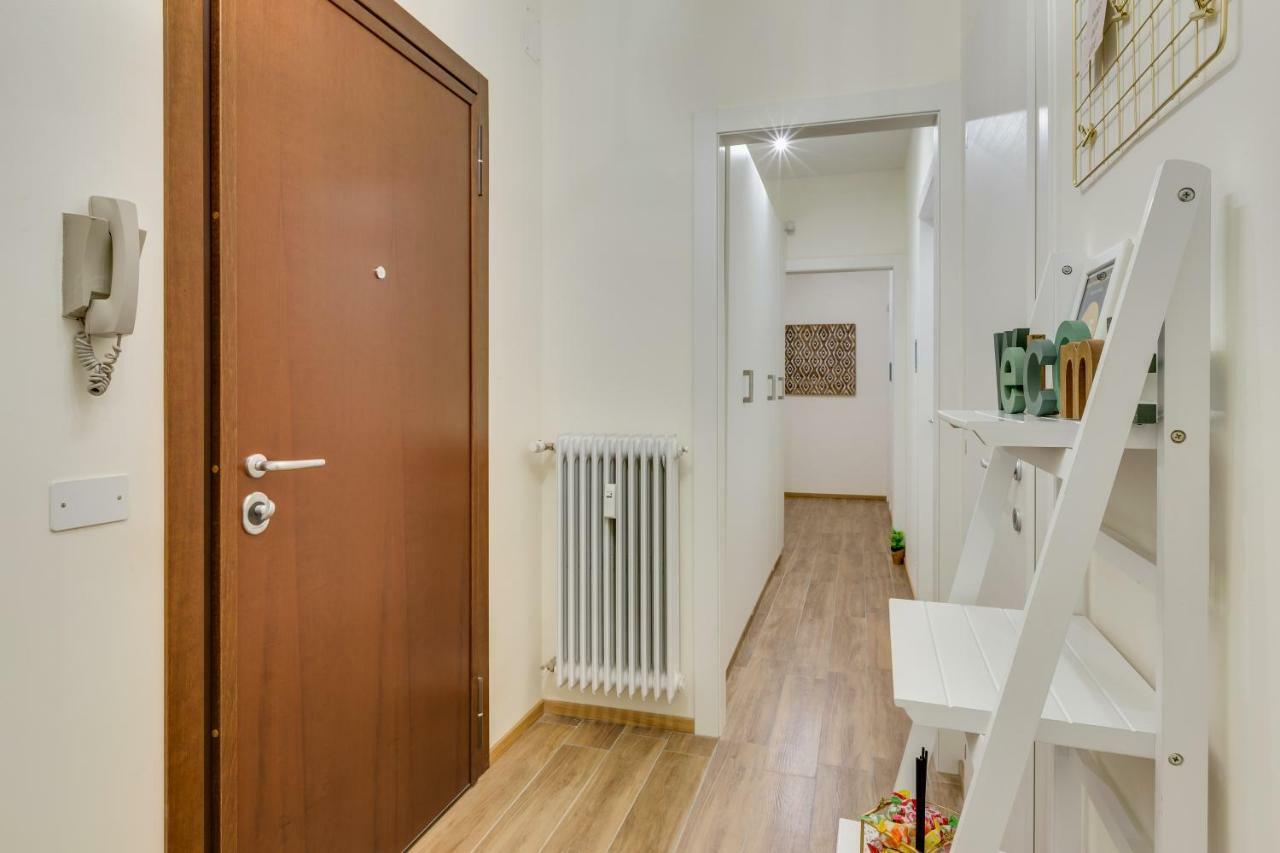 Rooms Vidar Train Station Marghera Buitenkant foto